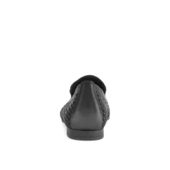 65.216.47 - Black Textile