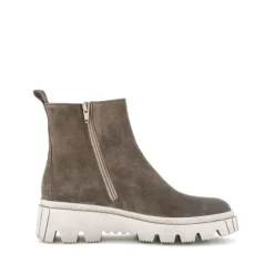 *FINAL SALE*51.820-18 - Grey Suede