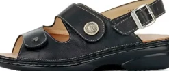 Isera - Black