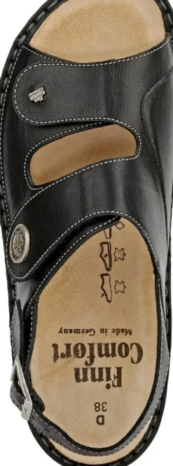 Isera - Black